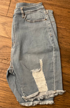 Load image into Gallery viewer, Plus Size Distressed Denim Shorts